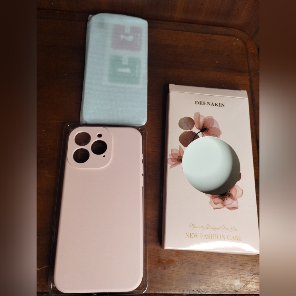 New iPhone 15 Pro Max Pink Phone Case With Screen Protectors